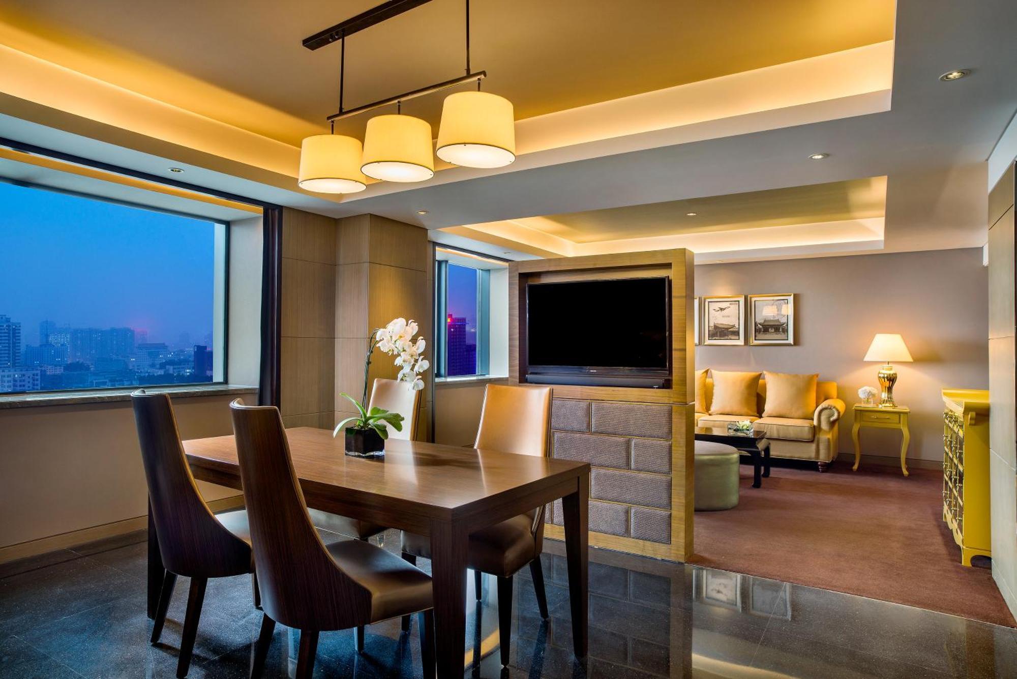 Sofitel International Hotel 5*
